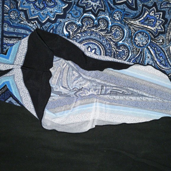 4/$20 | Ricki's Blue Paisley Design Batwing Sleeve Top - Picture 4 of 6